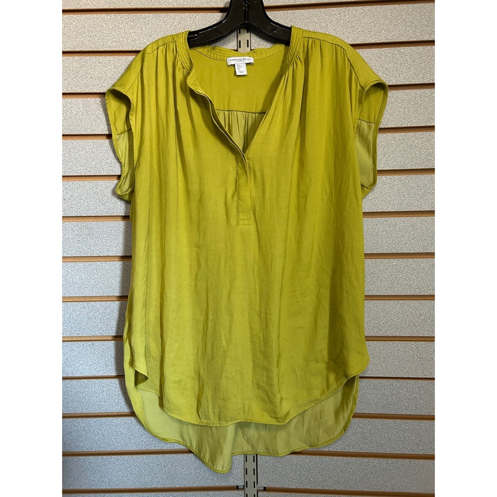 Carolina Belle Montreal Chartreuse Lime Green Henley Blouse Short Sleeve‎ Large